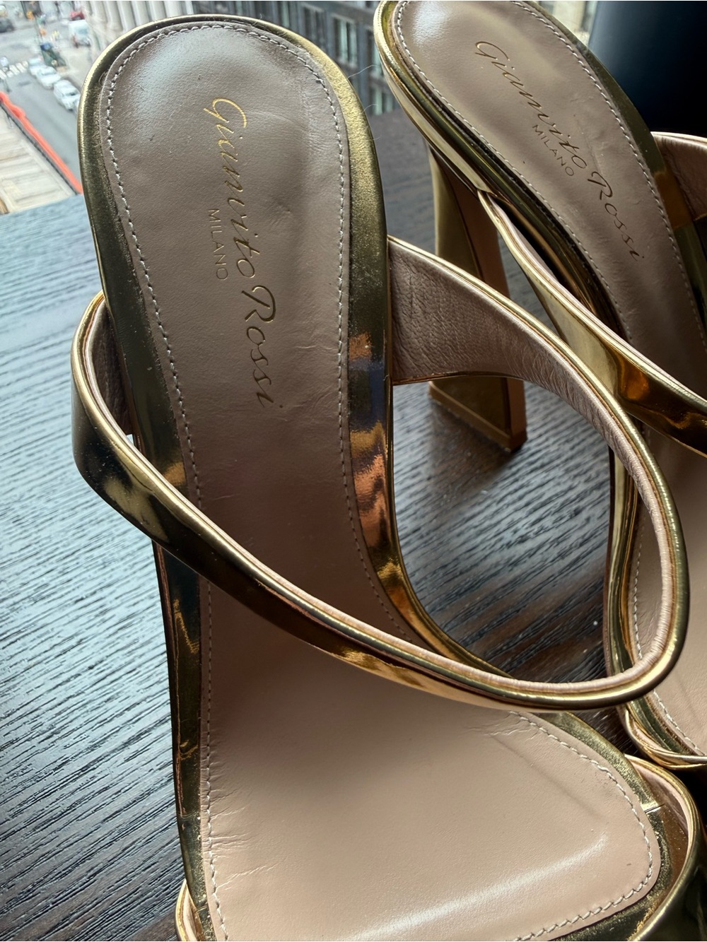 Gianvito Rossi Aura sandal in gold metallic size 38 - Picture 3 of 13